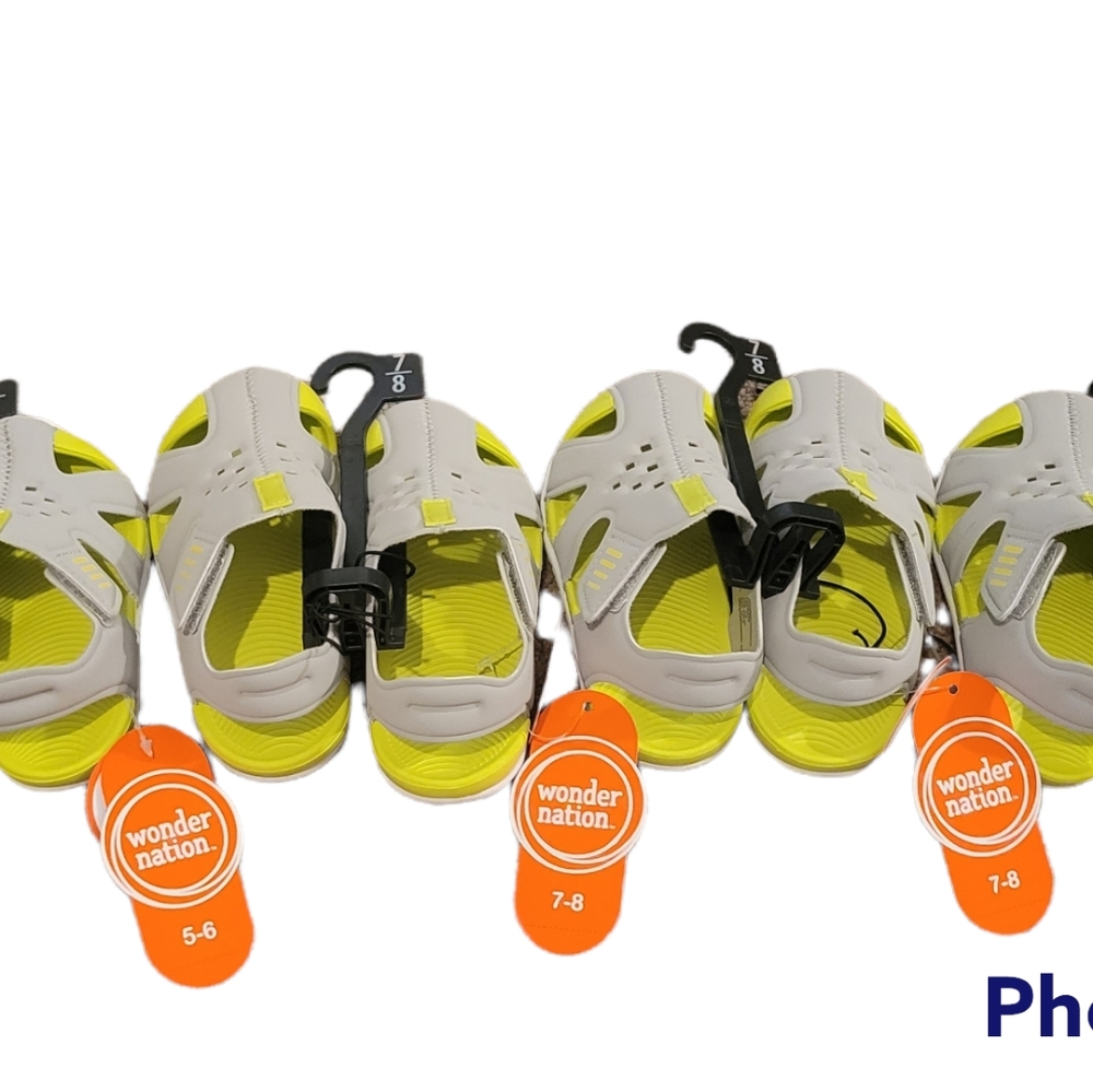 Kids water shoes / sandals
